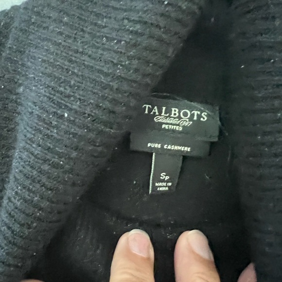 Pure Cashmere Turtle Neck - Picture 3 of 3